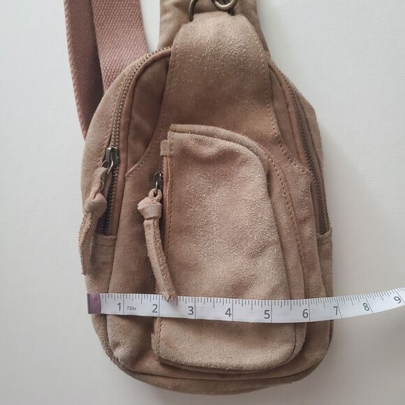 Free People Women’s Hudson Sling Bag Tan Suede Adjustable Strap Crossbody Brass - Picture 10 of 11